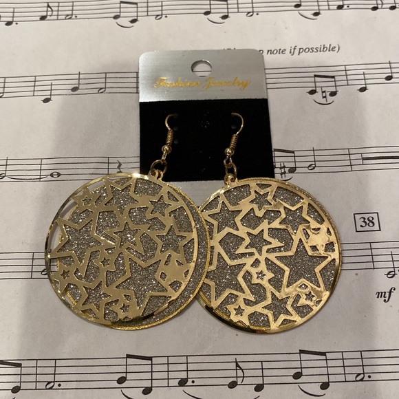 Double layer frosted star earrings - Picture 2 of 2